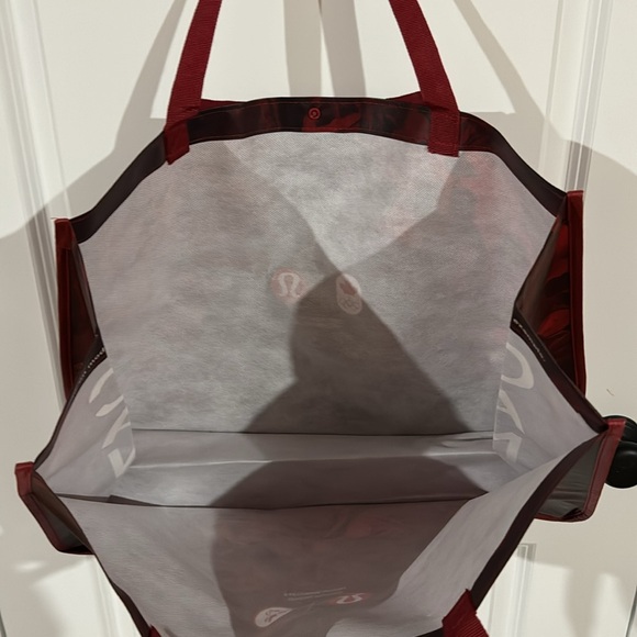 NEW XL Lululemon Tote Bag Team Canada Edition Olympics RARE Shopping Tote - Picture 4 of 4